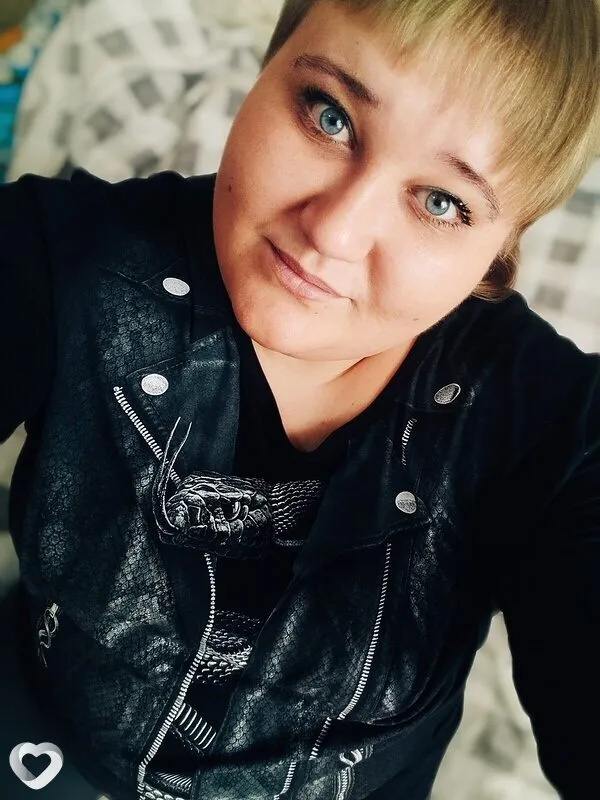 Людмила, 32, Новоалтайске — анкета №381165