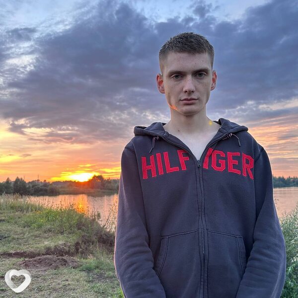 Артем, 23, Москве — анкета №386220