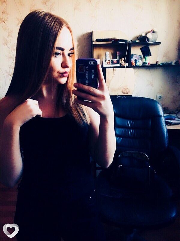 Алёна, 25, Барнауле — анкета №386333