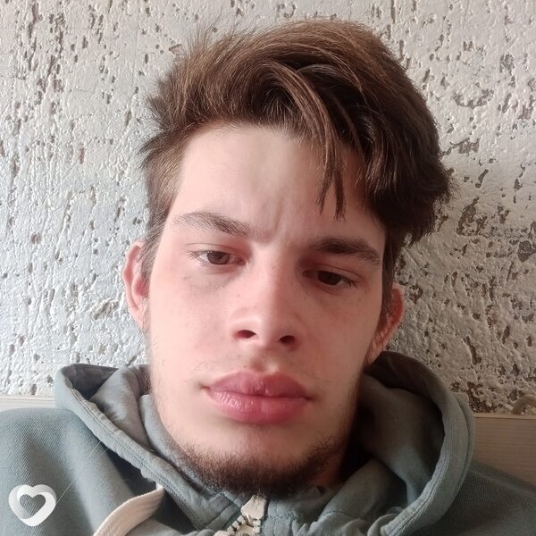 Артём, 26, Омске — анкета №388753