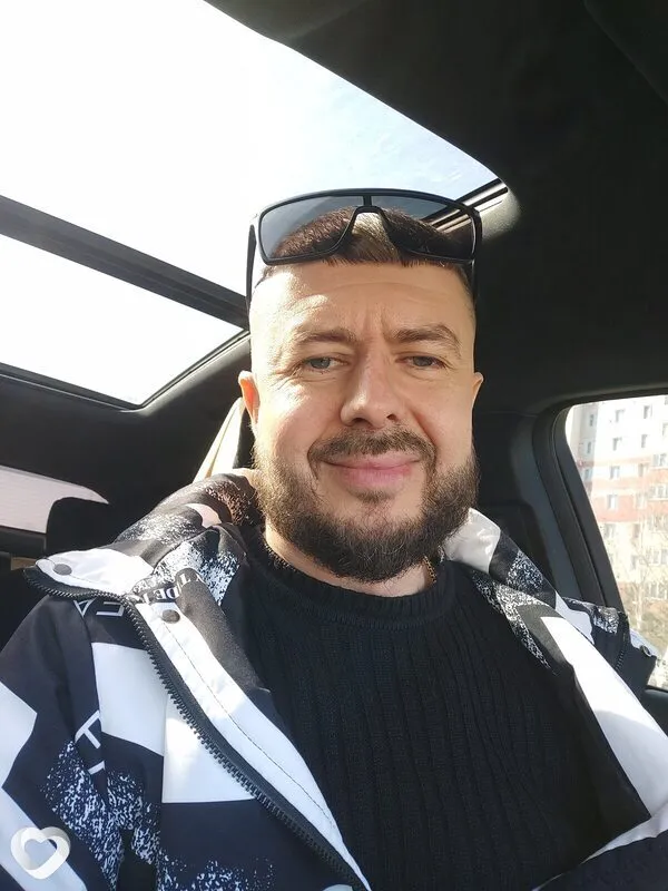 Незнакомец, 38, Барнауле — анкета №389926