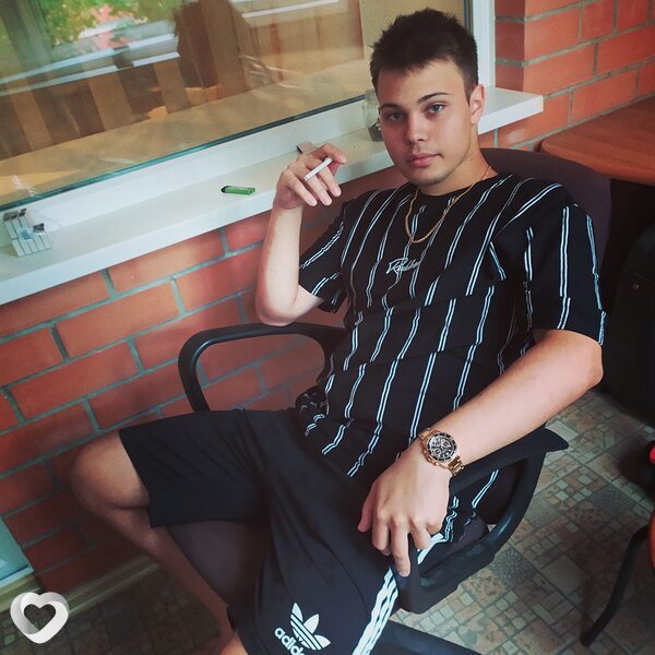 Владик, 23, Москве — анкета №391439