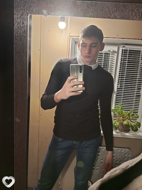 Артем, 23, Москве — анкета №391723
