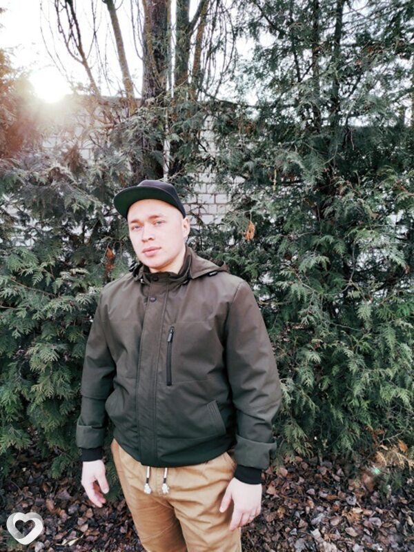 Артем, 34, Барановичах — анкета №397710