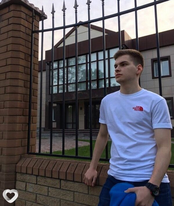 Антон, 24, Ростове-на-Дону — анкета №397469