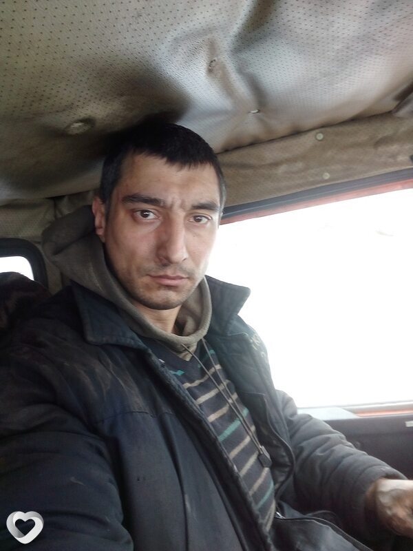 Денис, 37, Снежном — анкета №402385