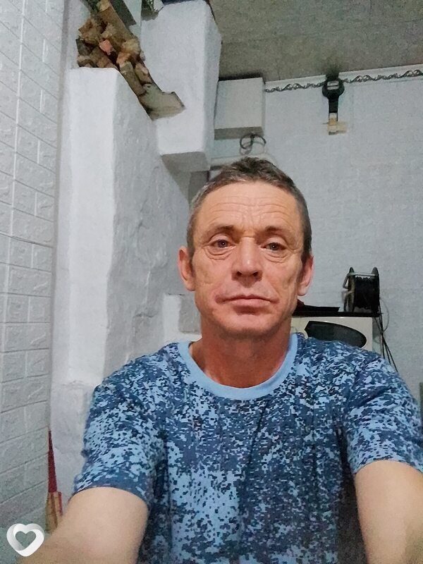 Саня, 48, Змеиногорске — анкета №403532