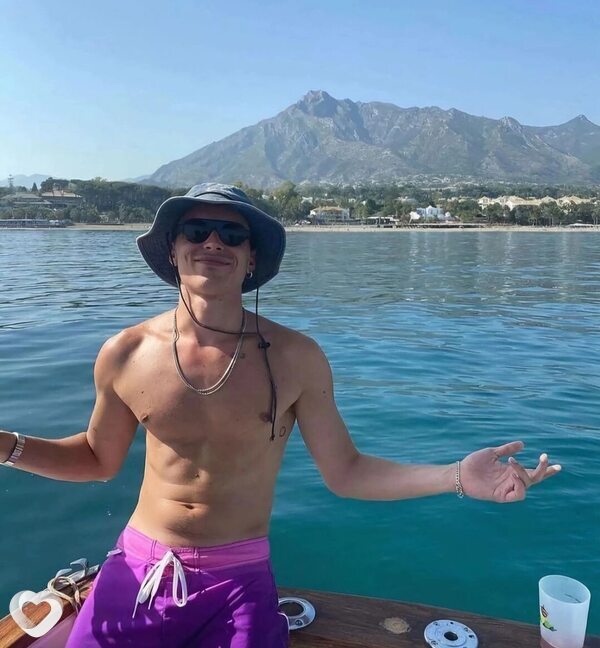 Артём, 30, Саратове — анкета №407569