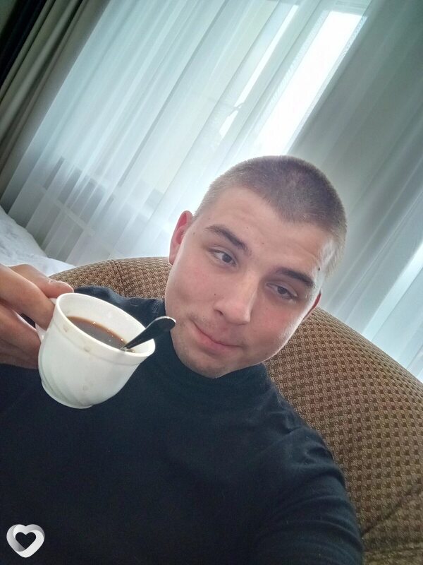 Артём, 23, Миассе — анкета №408965