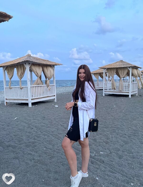 Полина, 25, Новосибирске — анкета №408983