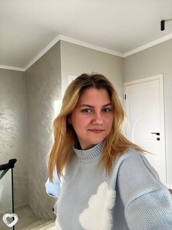 Аляксандра, 25, Столине — анкета №410968