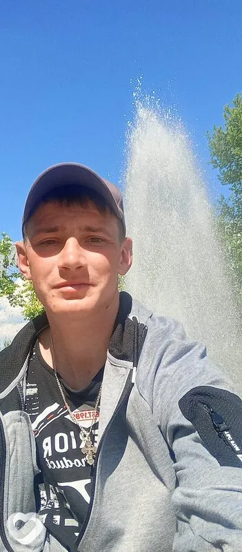 Виктор, 31, Барановичах — анкета №8683