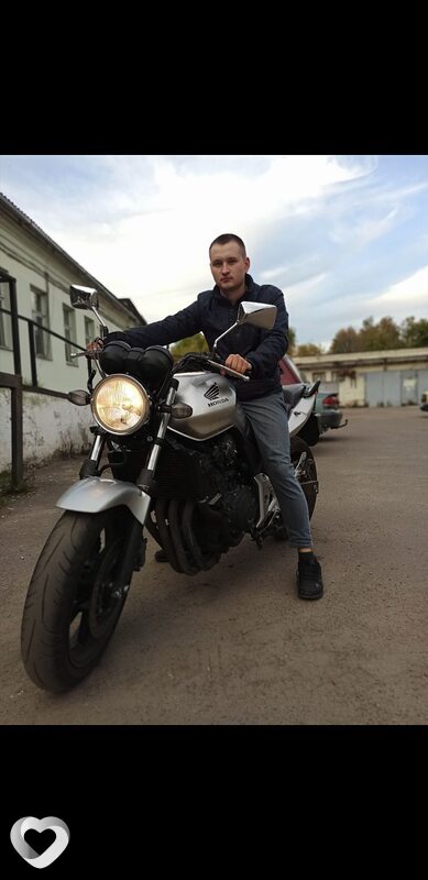 Максим, 30, Могилев — анкета №416059