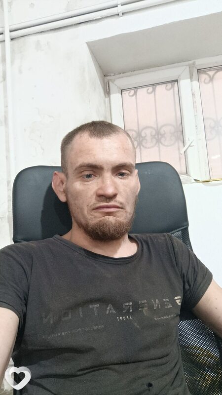 Павел, 31, Омске — анкета №418018