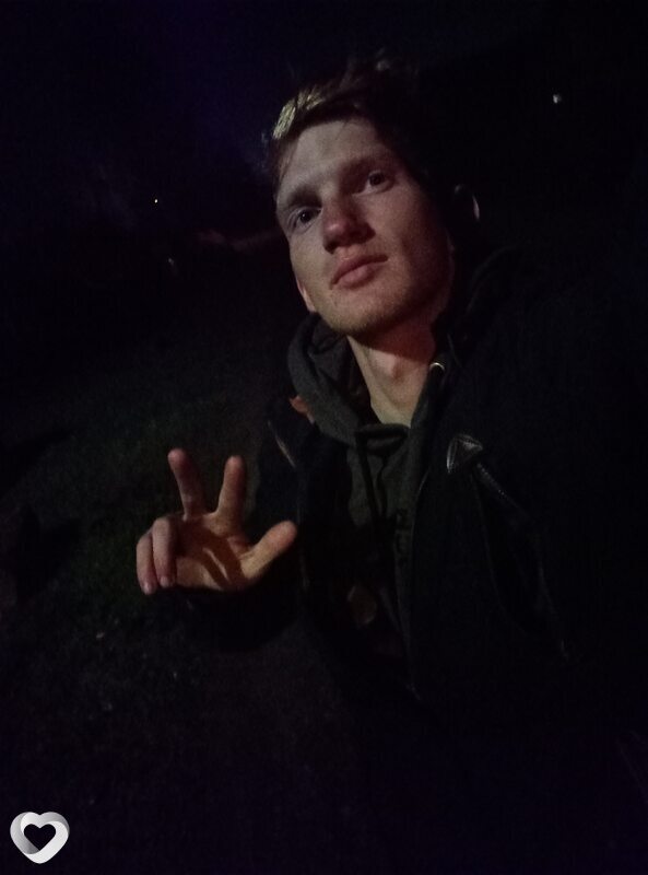 Дима, 23, Буда-Кошелеве — анкета №423296