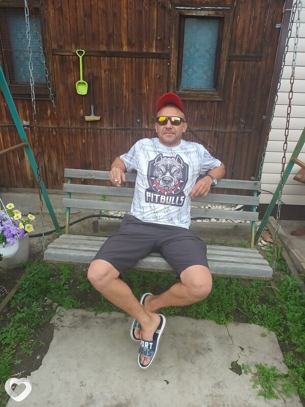 Виталий, 41, Усолье-Сибирское — анкета №425037
