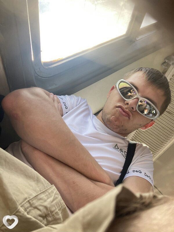 Виталий, 22, Светлогорске — анкета №426063