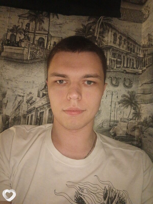 Леонид, 22, Калининграде — анкета №431781