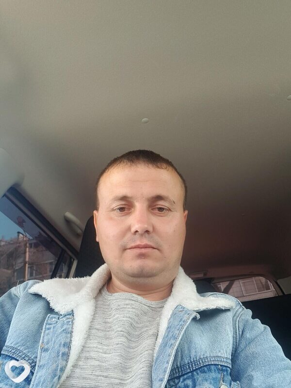 Максим, Свободный