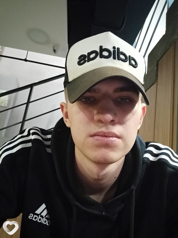 Дмитрий, 24, Омске — анкета №434659