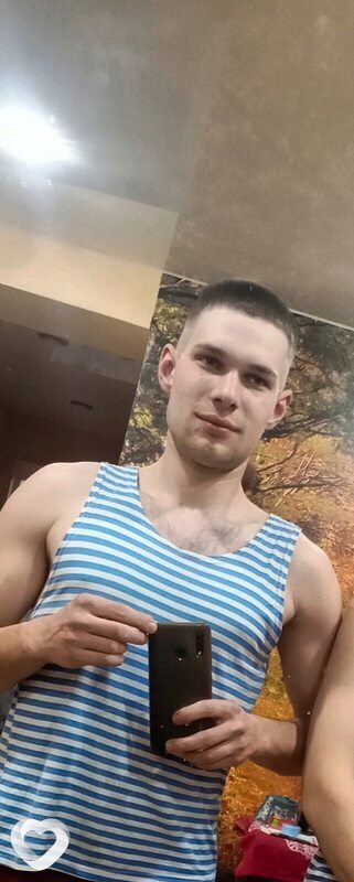 Иван, 23, Витебске — анкета №435794