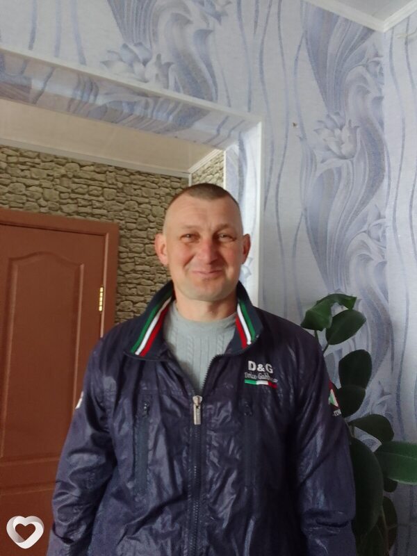 Эдуард, 46, Солигорске — анкета №435830