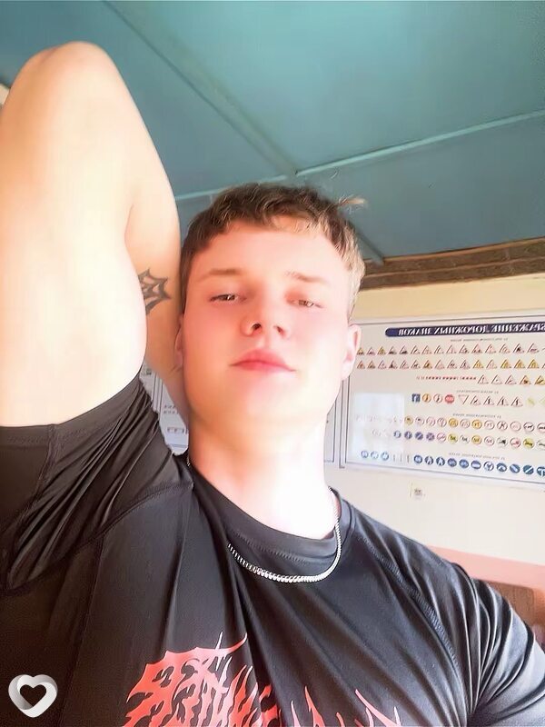 Сашка, 22, Шклове — анкета №435787