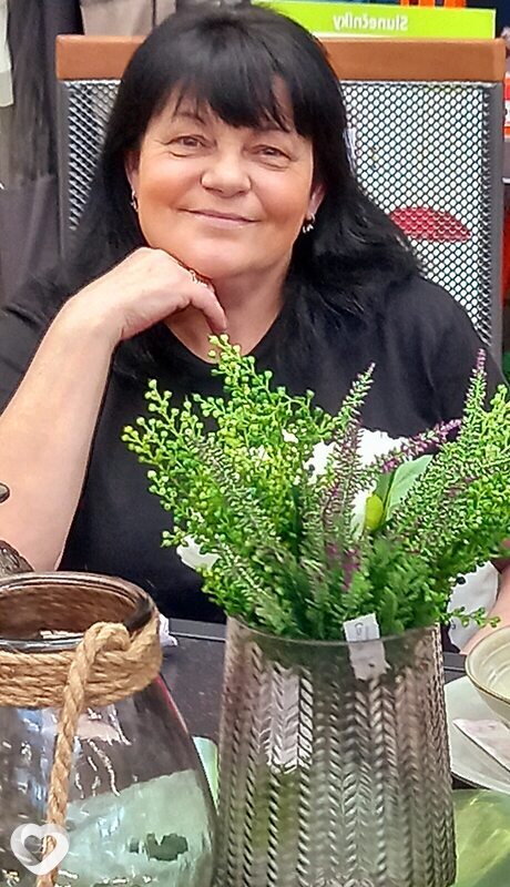 Оля, Прага