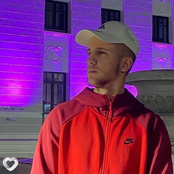 Артем, 21, Оренбурге — анкета №441443