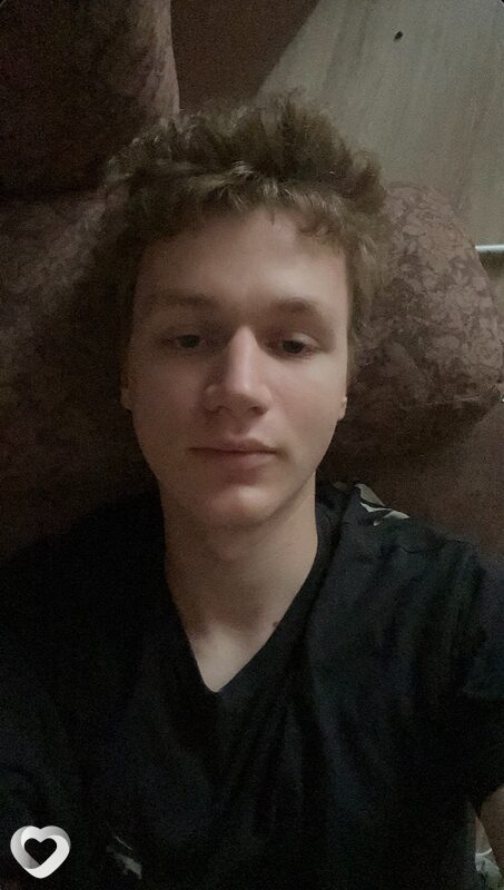 Илья, 21, Бобруйске — анкета №442296