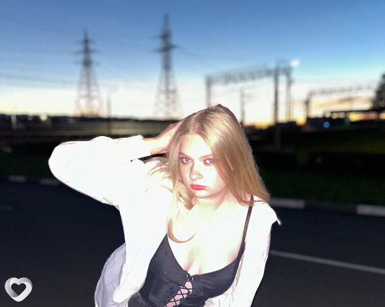 Алёна, 20, Горках — анкета №443953