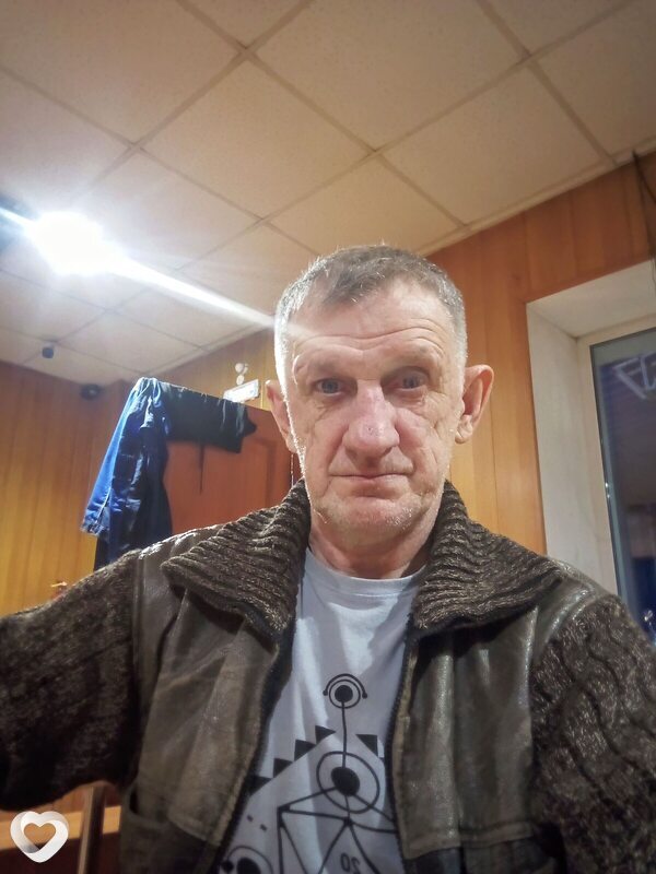 Олег, 55, Белогорске — анкета №449558