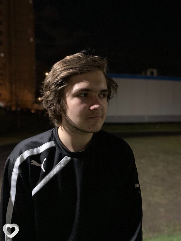 Максим, 22, Москве — анкета №451286
