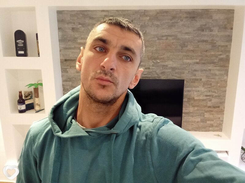 Razvy, Ploiești
