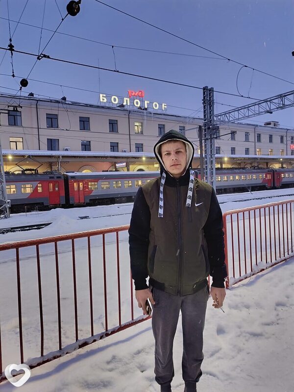 Максим, 26, Москве — анкета №453260