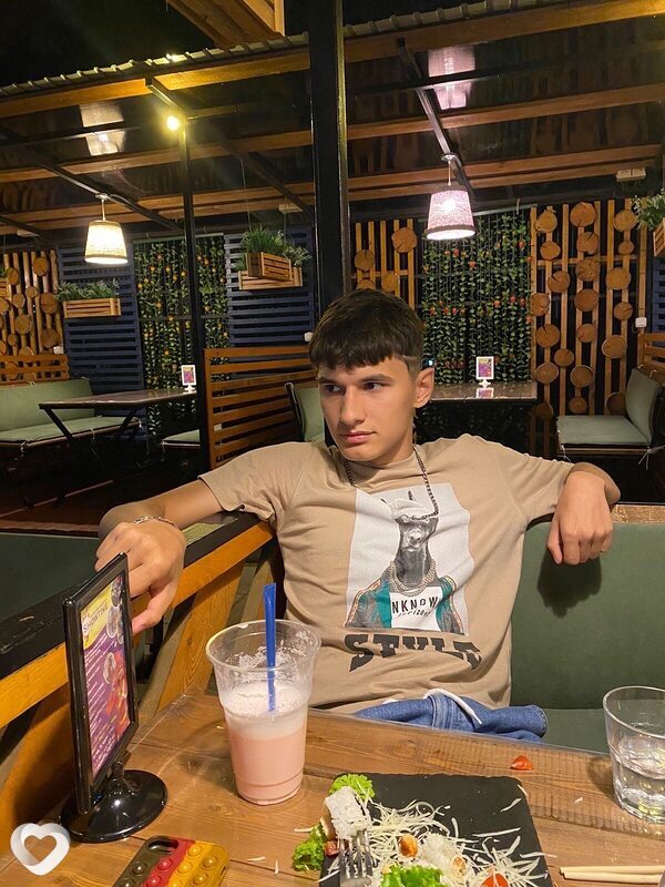 Александр, 22, Новосибирске — анкета №453653