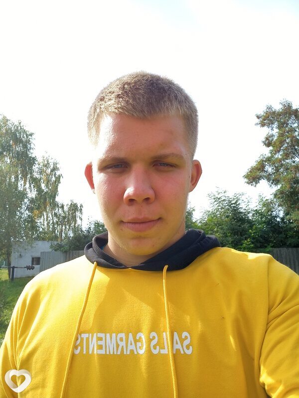 Илья, 22, Слуцке — анкета №454586
