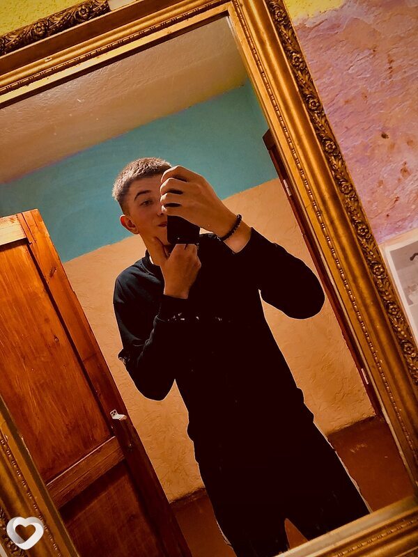 Влад, 21, Бобруйске — анкета №455483