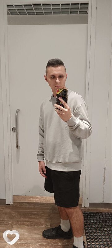 Артём, 22, Минске — анкета №455678