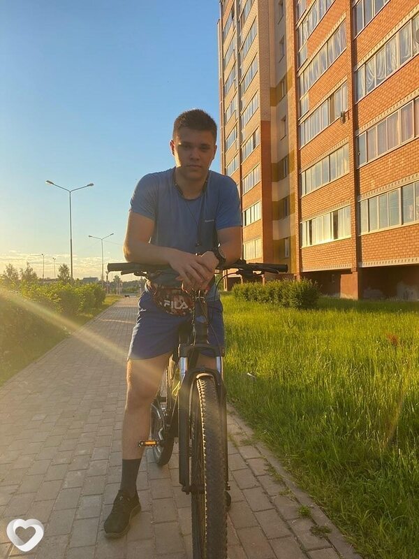 Виктор, 21, Орше — анкета №457516