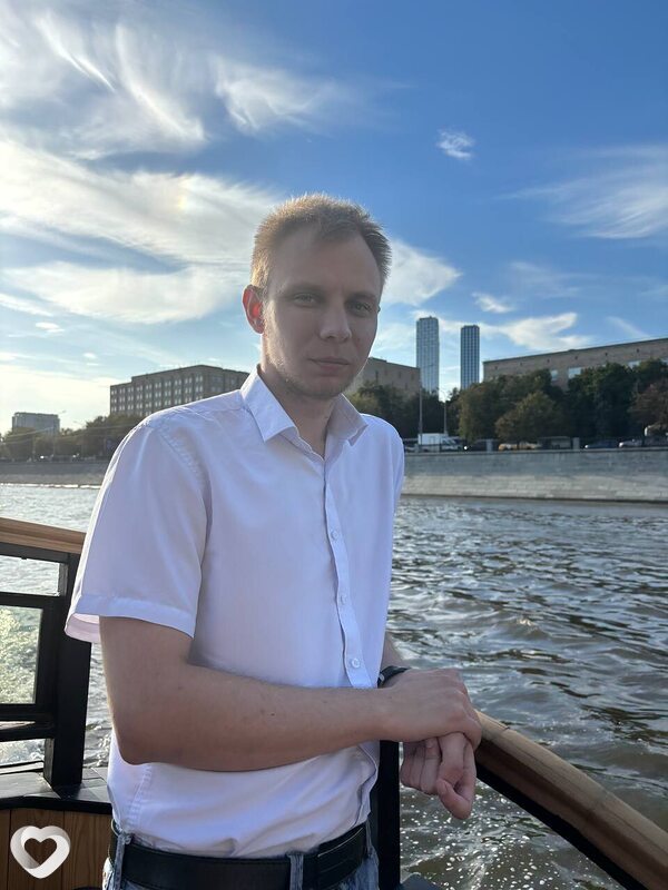 Артëм, 27, Москве — анкета №457636