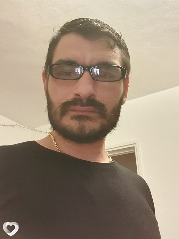 Kosty, București