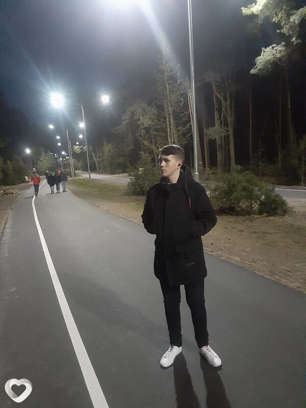 Никита, 22, Солигорске — анкета №471161