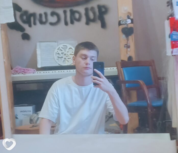 Кирилл, 22, Бронницах — анкета №471580