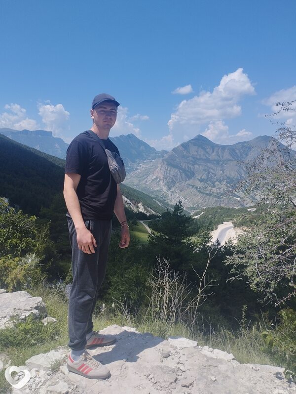 Артём, 25, Минске — анкета №472093