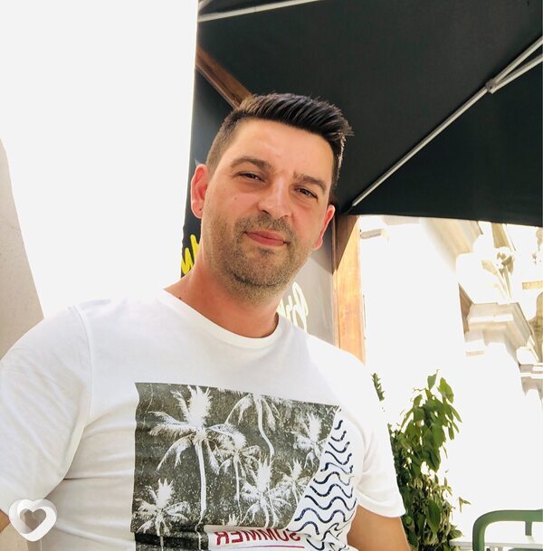 V Raffaele, București