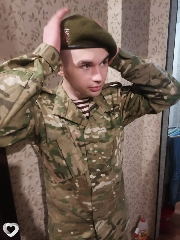 Артём, 24, Смолевичах — анкета №475559