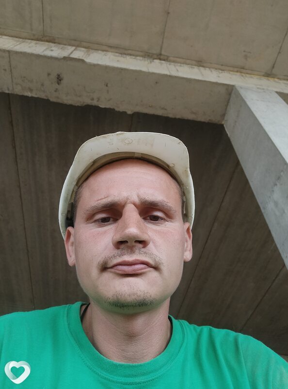 Артем, 36, Солигорске — анкета №475992