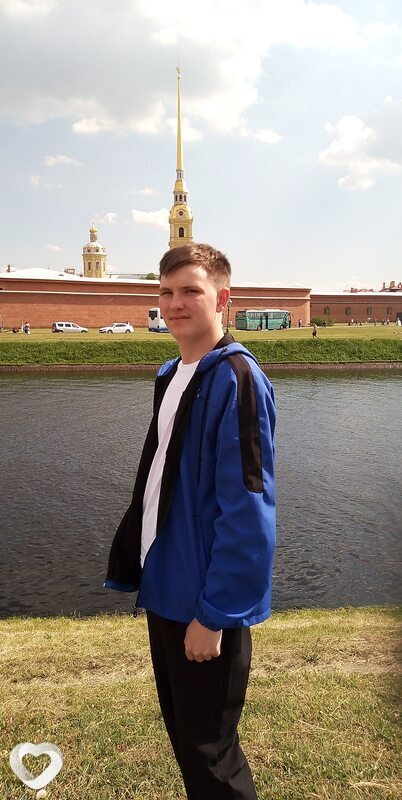 Илья, 22, Барнауле — анкета №477859