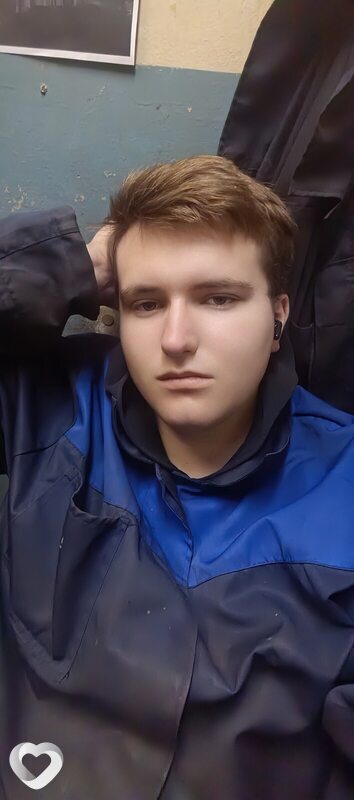 Evgeniy, 21, Минске — анкета №483494